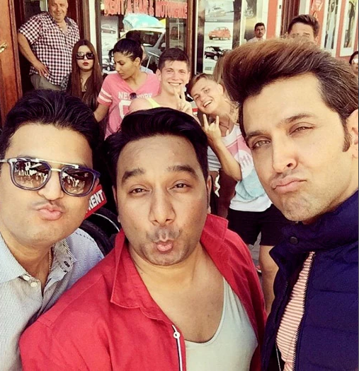 Hrithik Roshan's group selfie