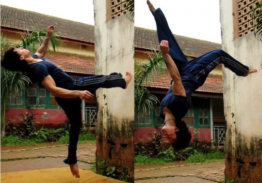 Tiger Shroff somersault