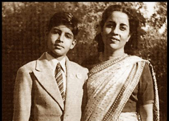 Rare and unseen pictures of Megastar Amitabh Bachchan