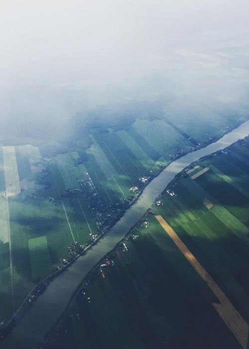 Priyanka Chopra chilling on the sets of 'Quantico'