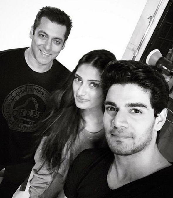 Salman Khan - Sooraj Pancholi - Athiya Shetty