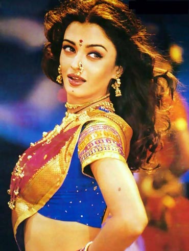 Aishwarya Rai marathi look