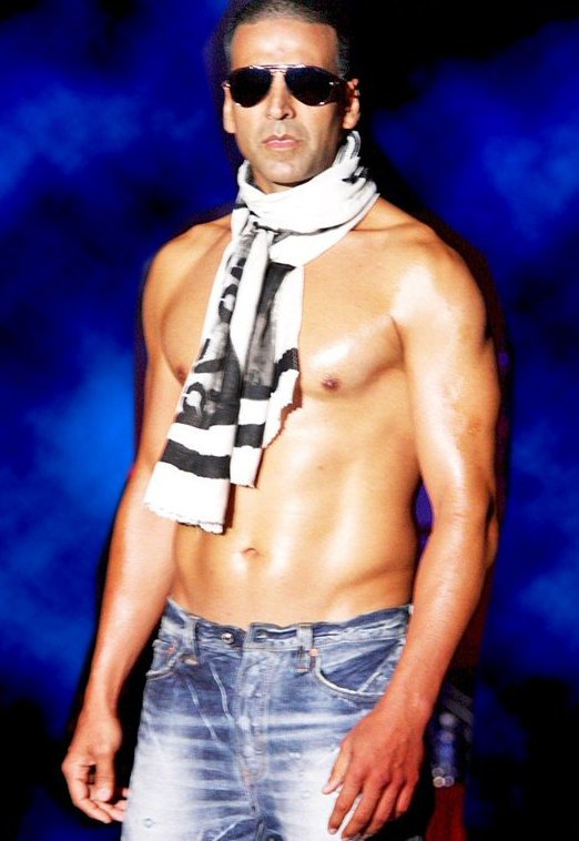 Akshay Kumar shirtless image