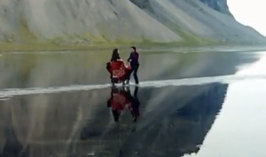 Leaked - Shah Rukh Khan - Kajol's romantic song from Dilwale