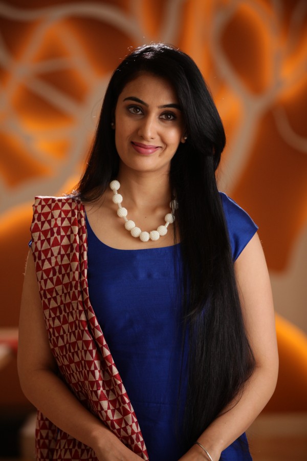 Check Out the movie stills of Kis Kisko Pyaar Karoon