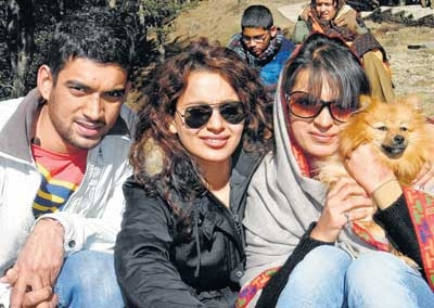 Kangana Ranaut with her sister Rangoli.