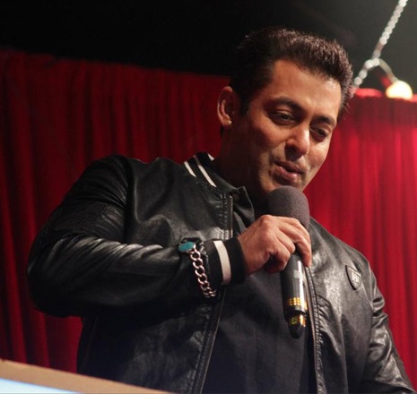 Salman Khan on Jhalak Dikhhla Jaa 8