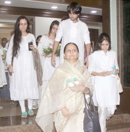 Siddhanth Kapoor - Padmini Kolhapure