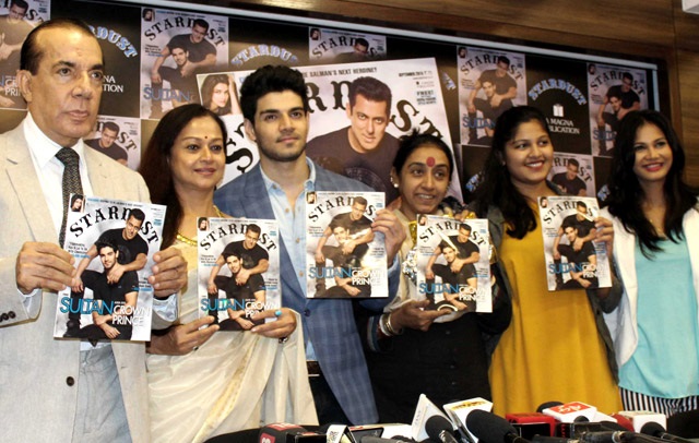 Sooraj Pancholi with mom Zarina Wahab and others