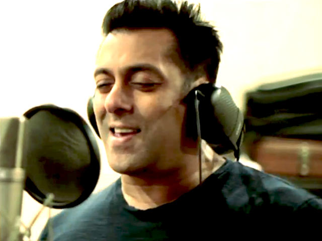 Watch: Salman Khan singing an Epic Mashup