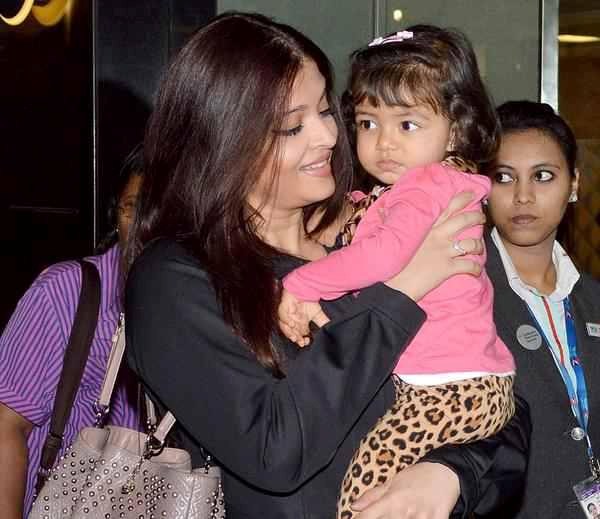 Aishwarya Rai with her darling daughter Aaradhya Bachchan.