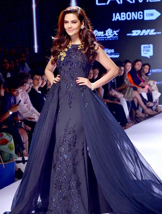 Esha Gupta at Lakme Fashion Week 2015