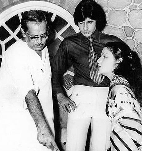 Rare and unseen pictures of Megastar Amitabh Bachchan