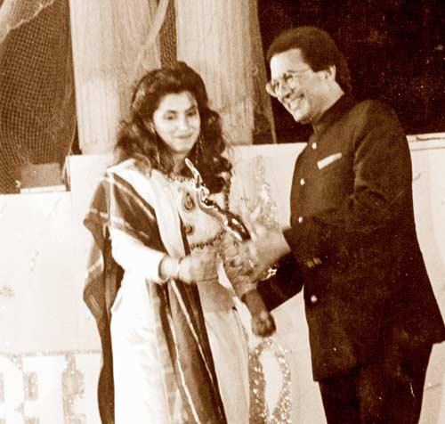 Rajesh Khanna and Dimple Kapadia