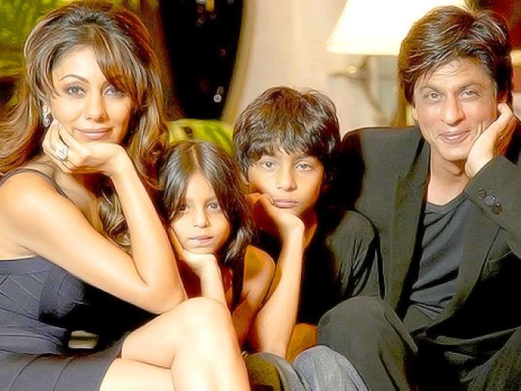 Aryan Khan with Family