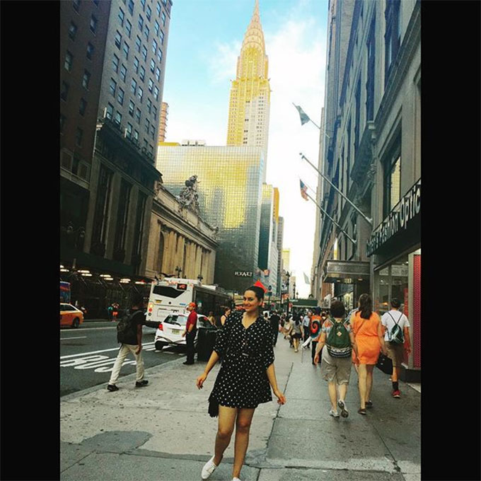 Sonakshi Sinha chills in USA for Fusion Tour