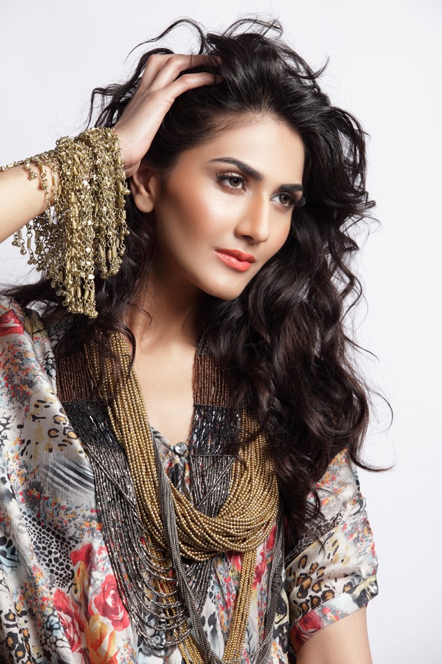 Vaani Kapoor stunning pictures