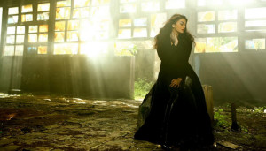 Watch -  Aishwarya Rai Bachchan in 'Bandeyaa' teaser 2 from Jazbaa