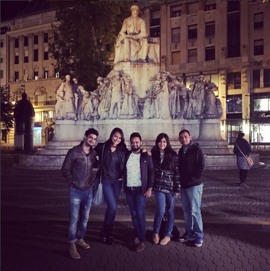 Sonakshi Sinha with the crew