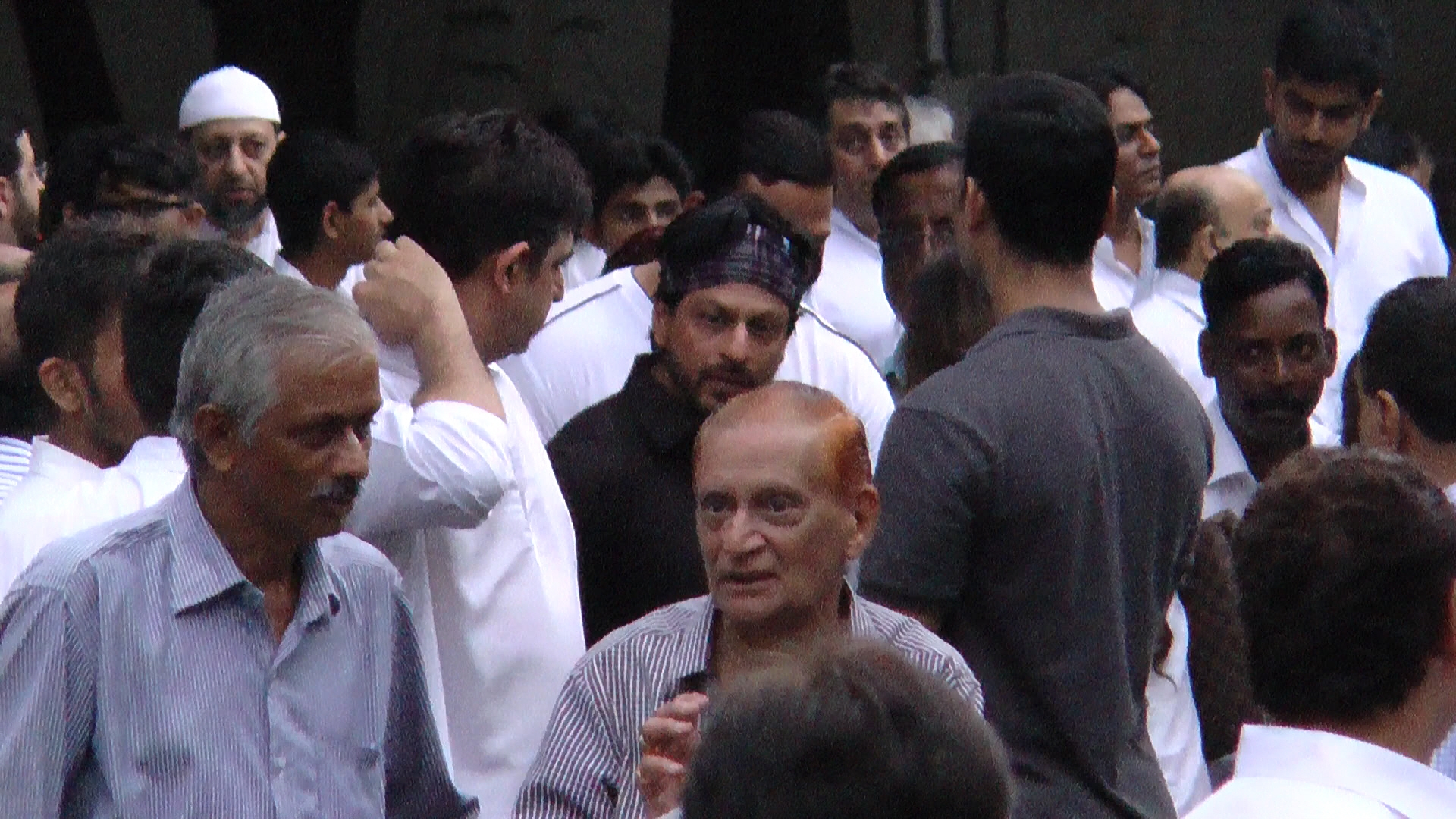 Shah Rukh Khan in black