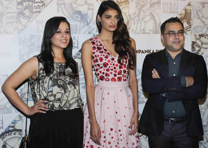 Athiya Shetty with Pankaj and Nidhi