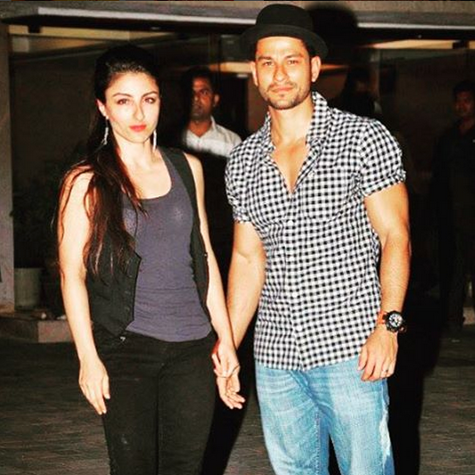 Adorable picture of Kunal Khemu and Soha Ali Khan
