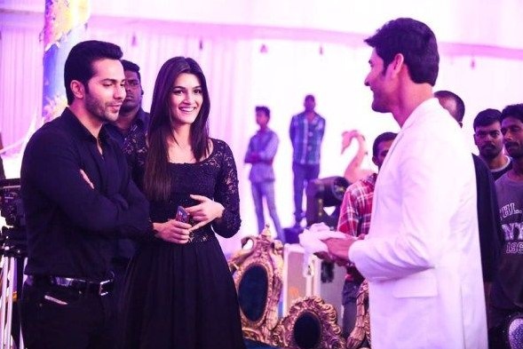 Varun Dhawan & Kriti Sanon with Mahesh Babu