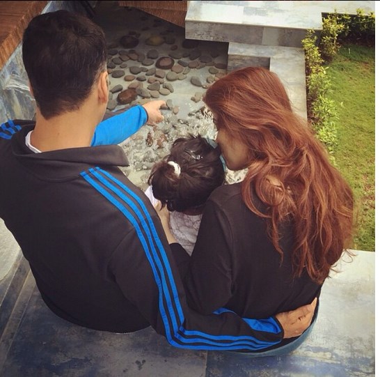 Akshay Kumar and Twinkle Khanna with Nitara