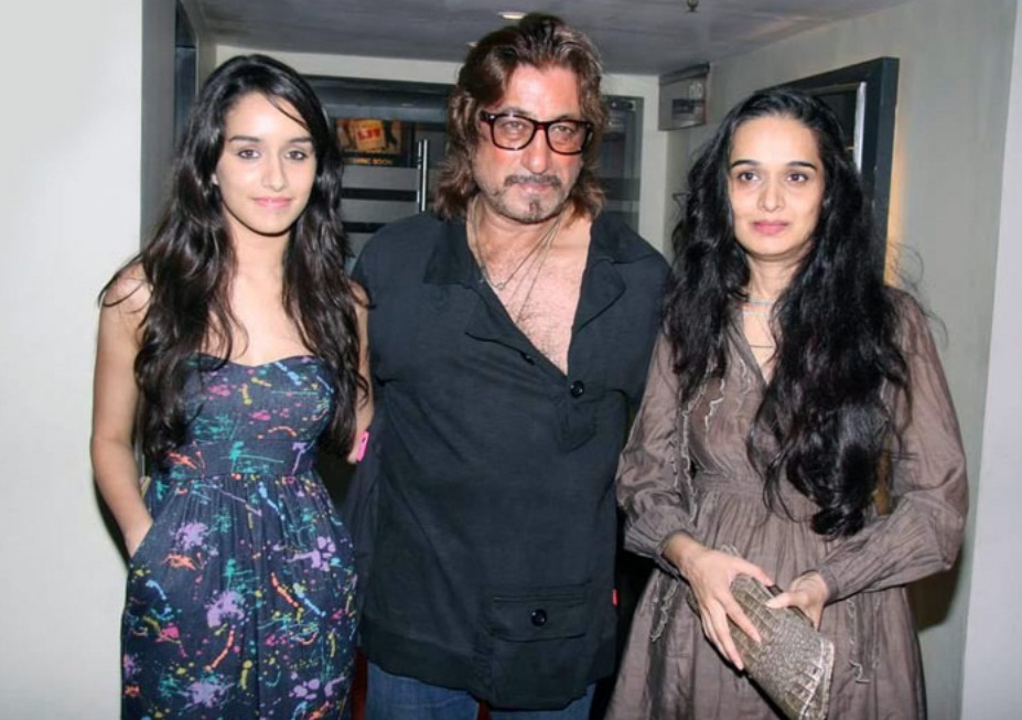 Shraddha Kapoor with her father Shakti Kapoor