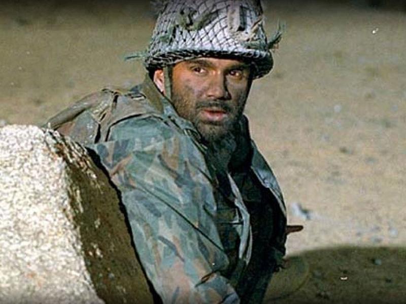 Suniel Shetty as Army officer