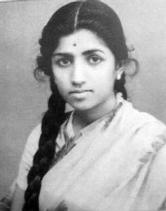Lata Mangeshkar Childhood pic