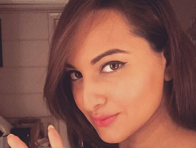 Sonakshi Sinha photo