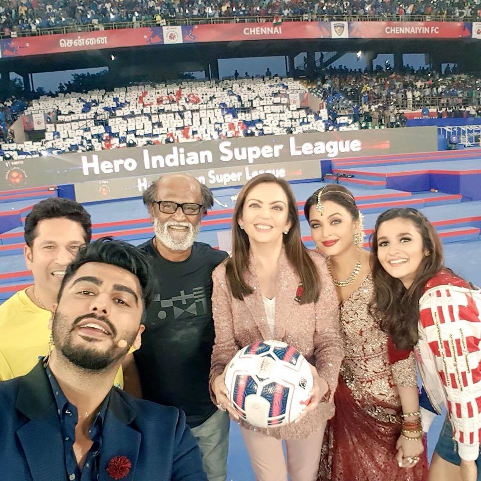 At ISL opener, Arjun Kapoor enjoys company of 'coolest' Indians