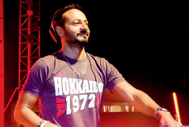 Nikhil Chinapa suffering from dengue