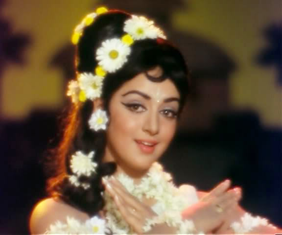 Hema Malini's dazzling look