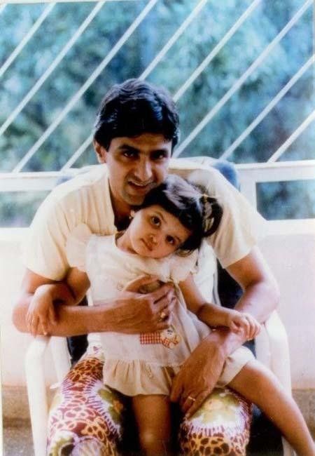 Deepika Padukone's adorable picture with her dad Prakash Padukone.