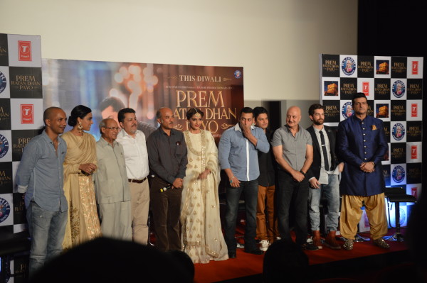 Prem Ratan Dhan Payo star cast at the trailer launch.