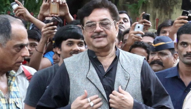 Shatrughan Sinha flays critics