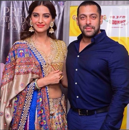 Salman Khan and Sonam Kapoor look stunning together.