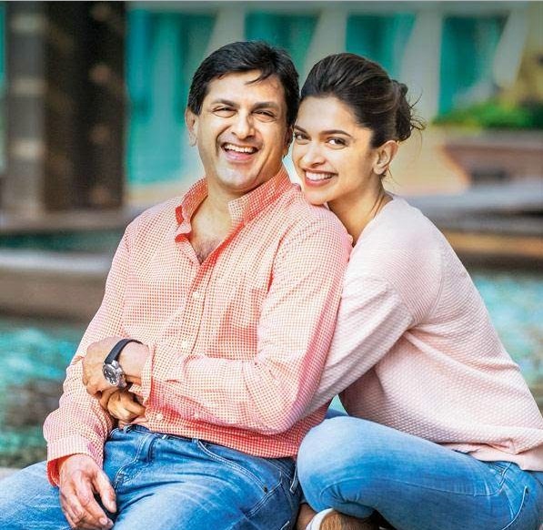 Deepika Padukone's adorable picture with her dad Prakash Padukone.