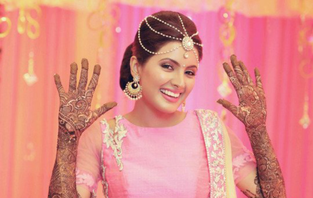 Geeta Basra in her Mehendi ceremony