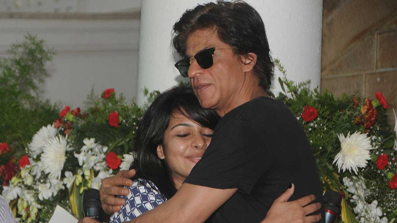 Shah Rukh Khan with a Fan