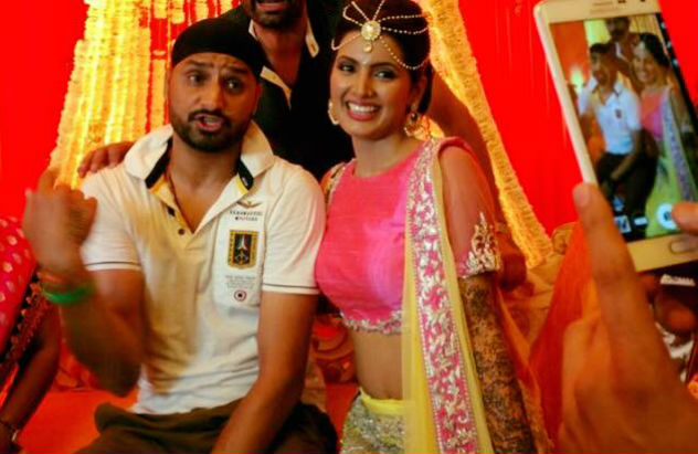 Bhajji Geeta Basra mehendi ceremony