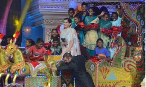 Salman Khan - Sonam KapoorSalman Khan - Sonam Kapoor