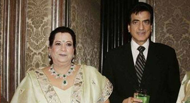 Jeetendra sent messages to wife through telegraph
