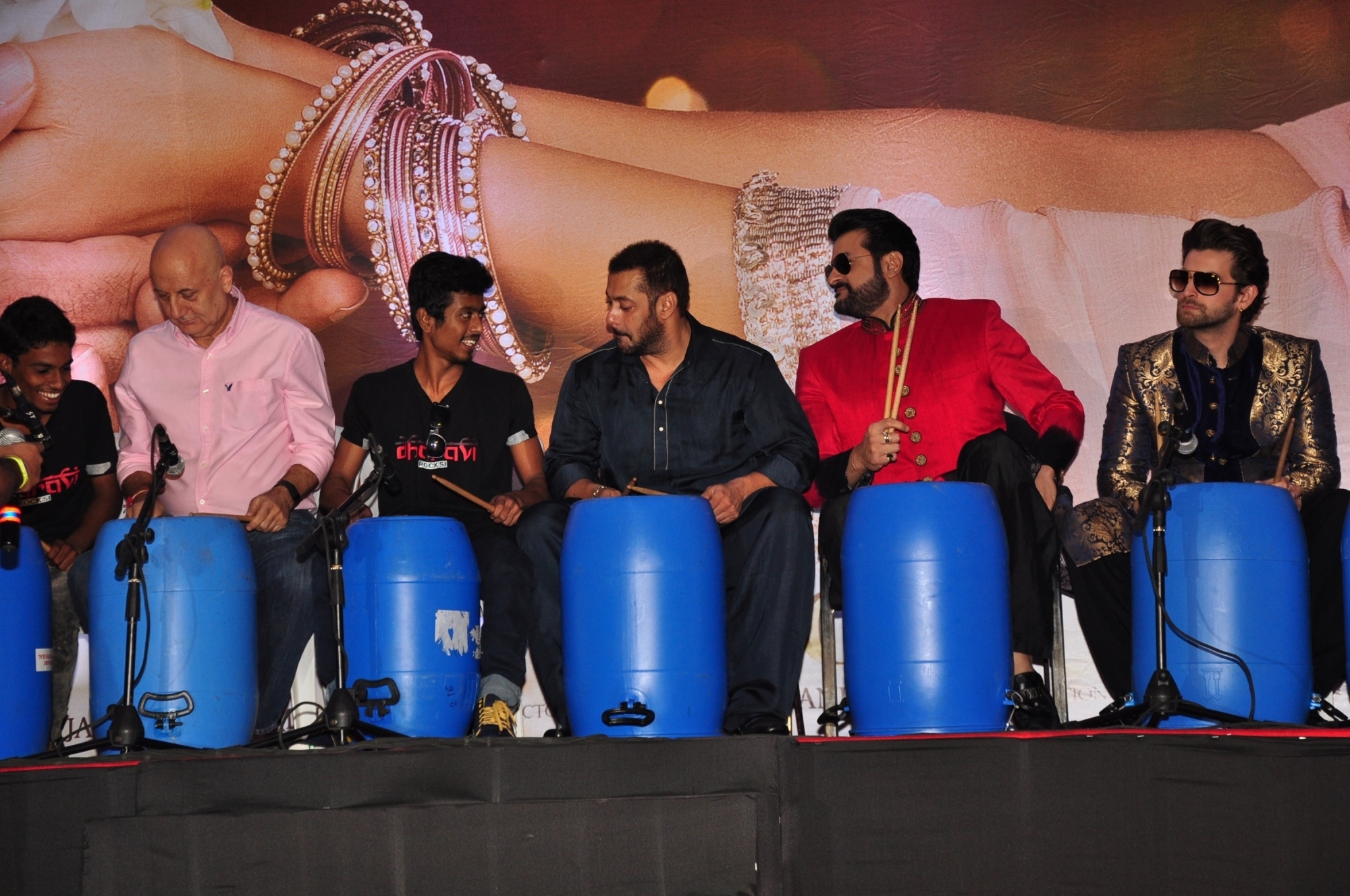 Anupam Kher, Salman Khan, Arman Kohli and Neil Nitin Mukesh