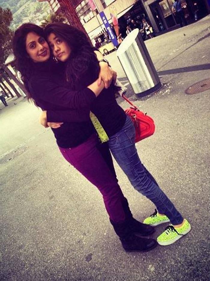 Sridevi and Jhanvi Kapoor, the stylish mother-daughter duo.