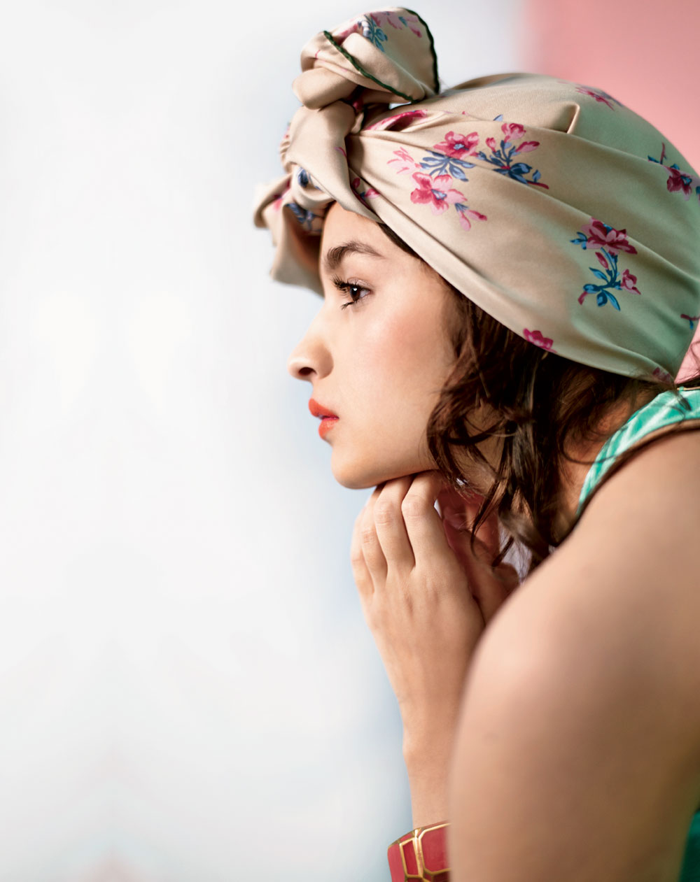 Alia Bhatt hair band