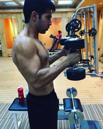 Varun Dhawan Shirtless picture