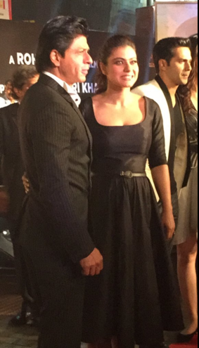 ‘Dilwale’ cast poses for the pictures at the Worldwide Trailer Premiere!